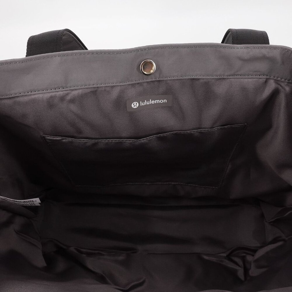 Lululemon Daily Multi-Pocket Tote Bag 20L Gray Eucalyptus Legacy Green OS - Picture 8 of 12